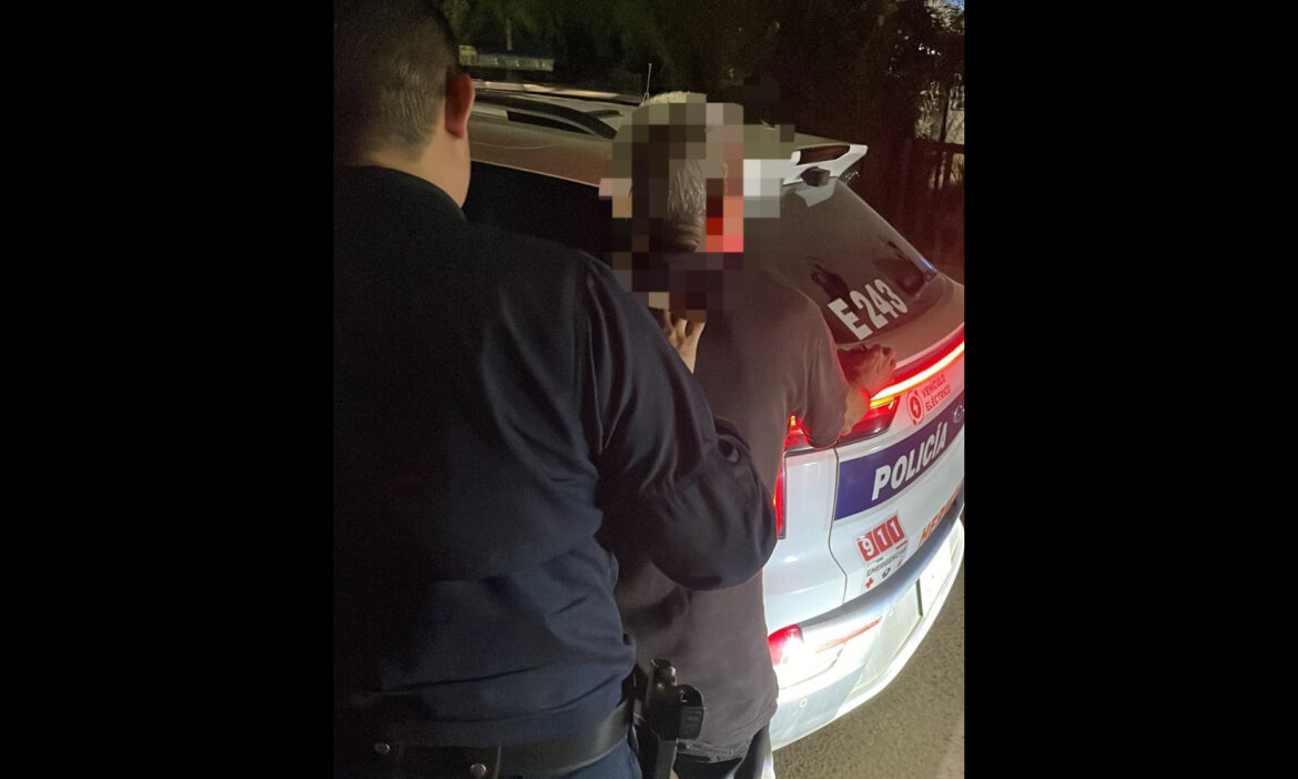 Encierran a sujeto por golpear a su hijo en la colonia Villa Sonora