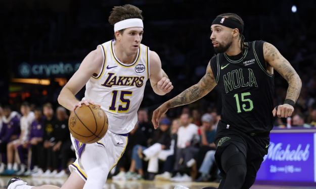 Apabulla Lakers a Pelícanos por 133 a 121