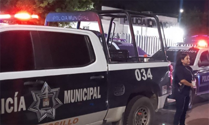 Detienen a pareja por maltratar a cuatro niños en la comisaría Miguel Alemán