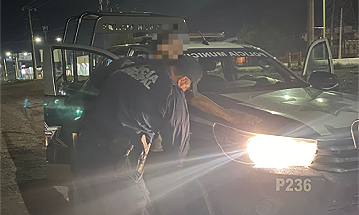 Hurta gato hidráulico de auto y lo detienen en la colonia Los Mirasoles