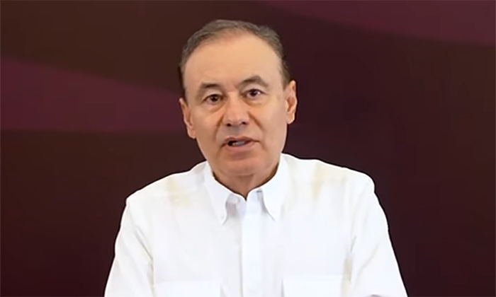 Asegura gobernador a familias de víctimas que no están solas