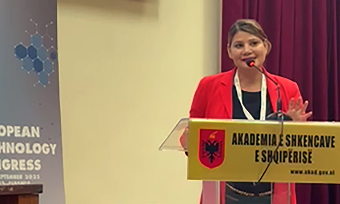 Docente de Unison representa a México en Europa