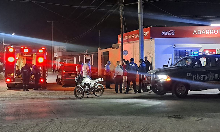 Resulta motociclista lesionado en choque en Empalme