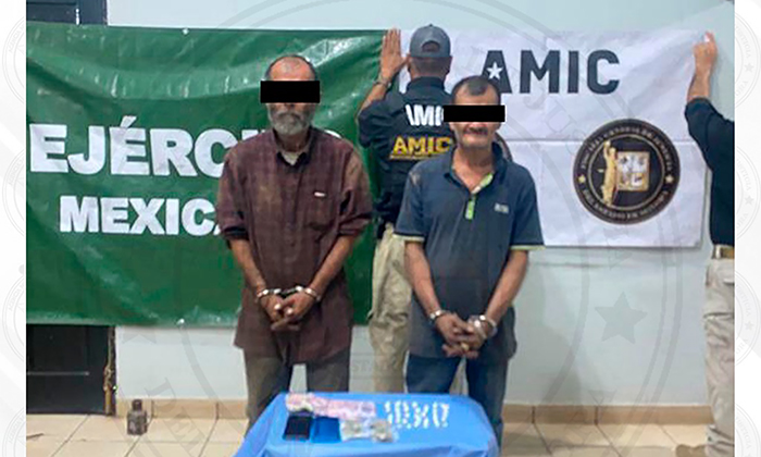 Aseguran a dos sujetos por narcomenudeo en Ímuris