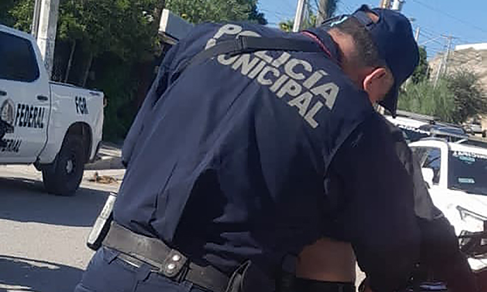 Sorprenden a tres personas con droga crystal en distintos operativos