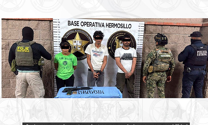 Detienen a tres con drogas y arma durante cateo en la colonia Fuente de Piedra