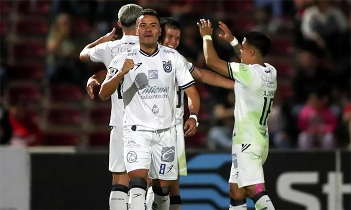Gallos sorprende y domina a Juárez por 2-1 en su visita a la frontera