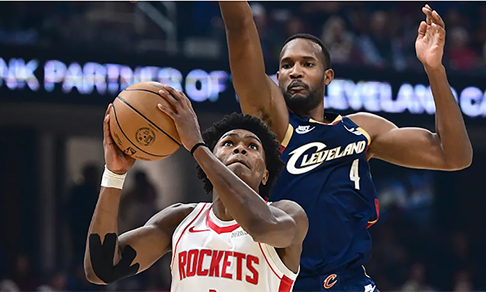 Houston vence a Cleveland en su casa