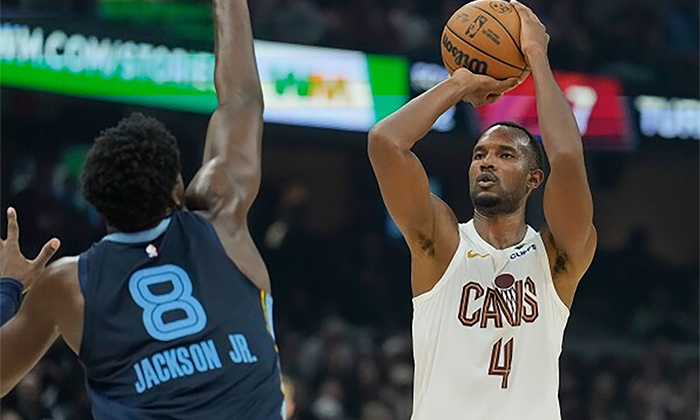 Donovan Mitchell guía a Cavaliers al triunfo