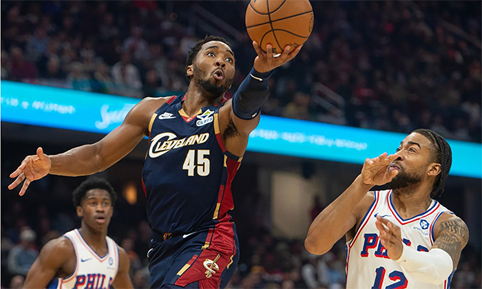 Cavaliers propinan derrota a Filadelfia