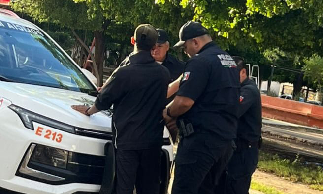Sorprenden a “El Perico” con droga crystal En la colonia Luis Encinas