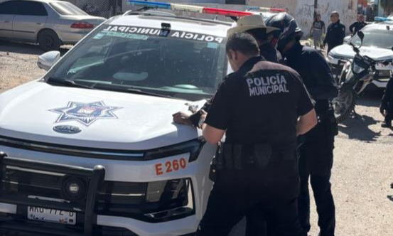 Agentes preventivos arrestan a dos presuntos narcomenudistas