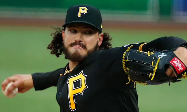 Contrata Azulejos a pitcher Cody Ponce tras ser designado MVP por la Organización Coreana de Beisbol