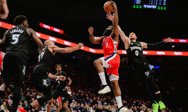 James Harden está entre los mejores 10 anotadores; supera a Carmelo Anthony