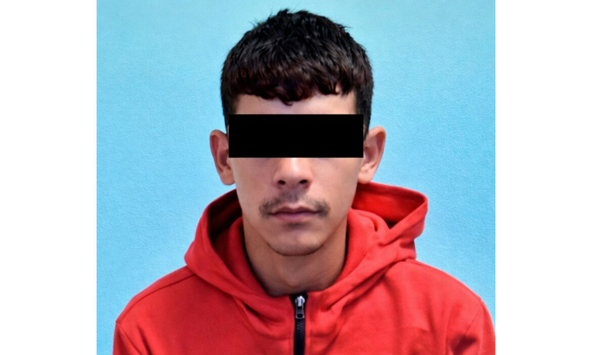 Cae joven por amagar a su hermano con cuchillo en Guaymas