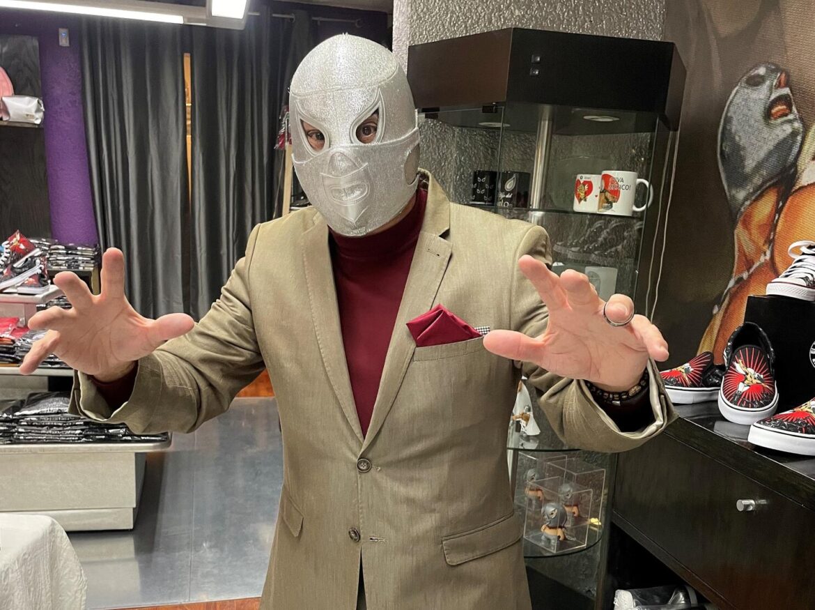 El Hijo del Santo Anuncia su Retiro Definitivo: El Cierre de un Legado de 43 Años en la Lucha Libre