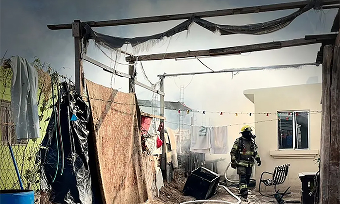Controlan incendio de cocina en la colonia Miguel Hidalgo