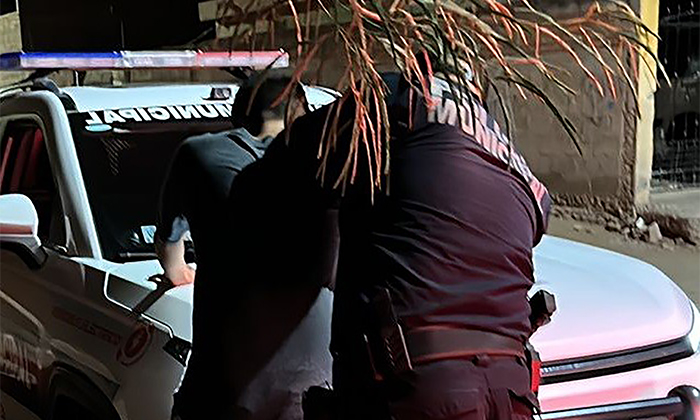 Someten a adolescente por robo de teléfono en la colonia San Benito