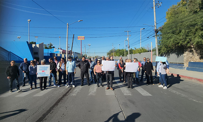 Se manifiestan trabajadores sindicalizados del ITH