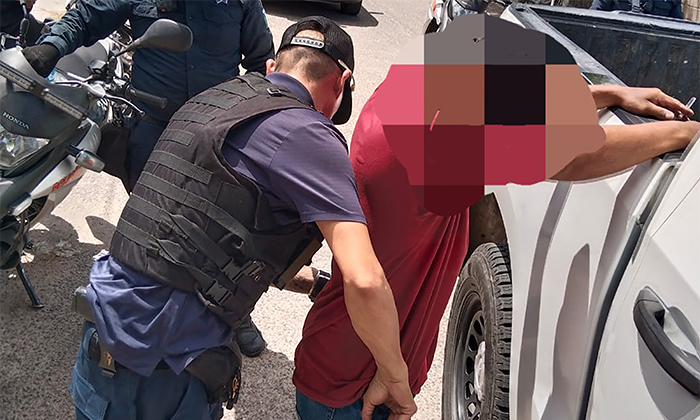 Golpea a garrotazos a su vecino y lo arrestan en la colonia Villas del Sur