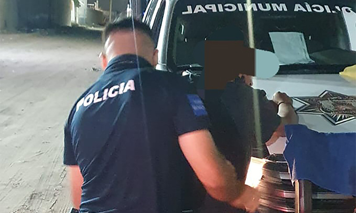 Amenaza de muerte a su hermano y lo apresan en Villas del Real