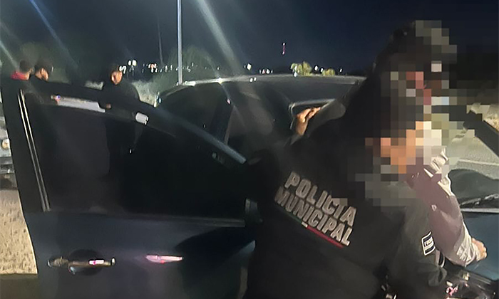 Atrapan a par de presuntos ladrones en la colonia Los Arroyos