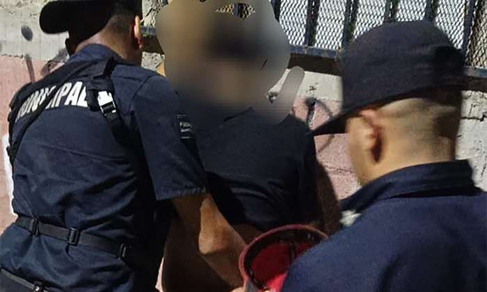 Ponen tras las rejas a violento individuo en Paseos del Pedregal