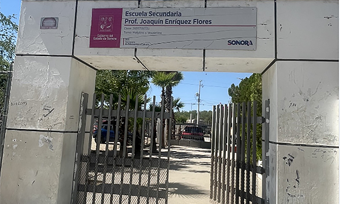 Continúan clases normales en escuela secundaria tras brote de varicela