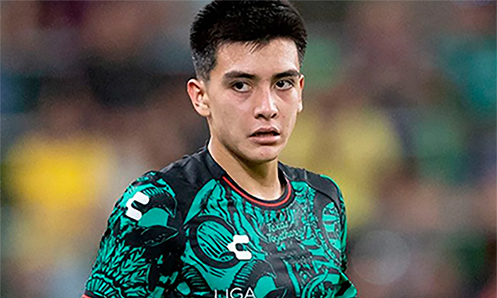 Incluyen a Mora entre los 100 mejores futbolistas entre quienes acudirán al Mundial