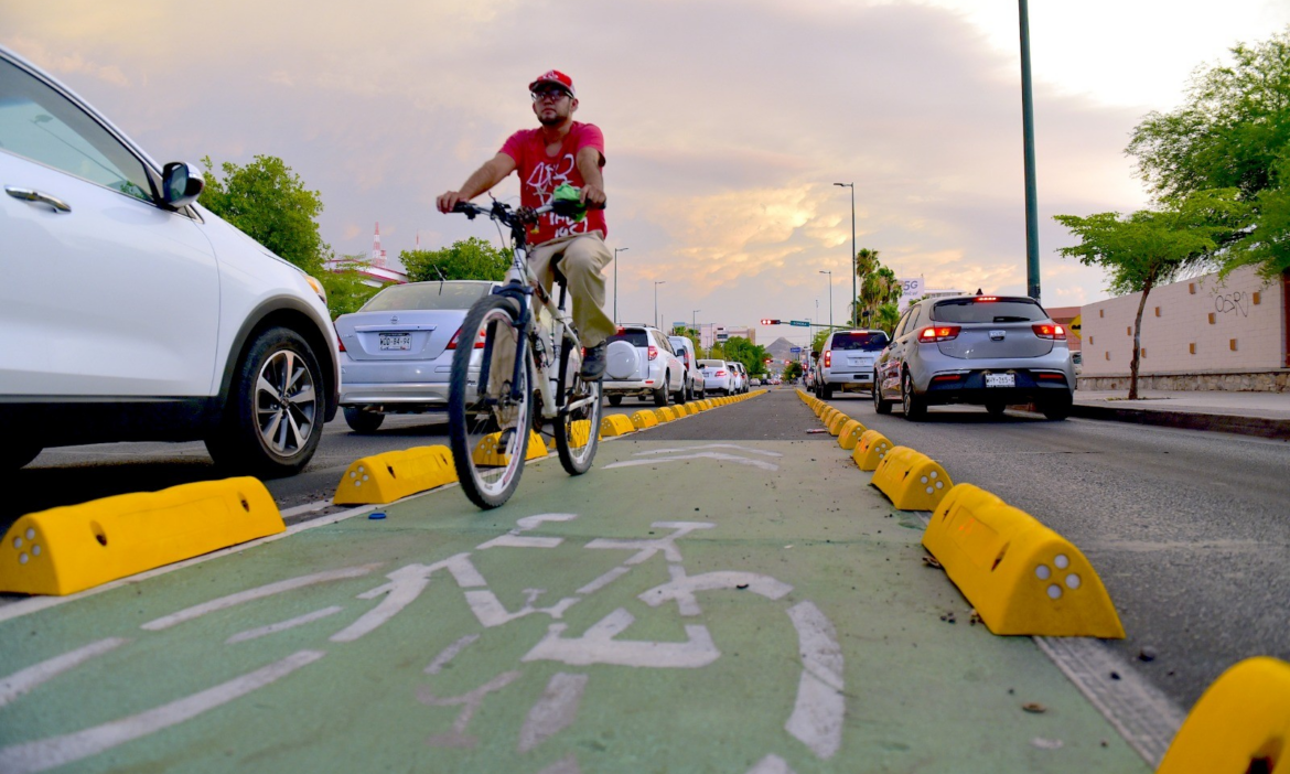 Refuerza Toño Astiazarán seguridad vial con la instalación de 975 confibicis