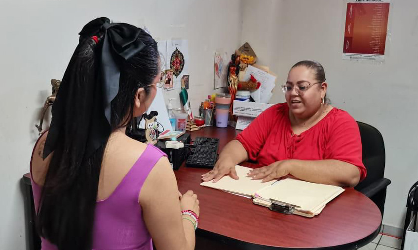 Refuerzan atención al bienestar de las mujeres en la Secretaría de las Mujeres