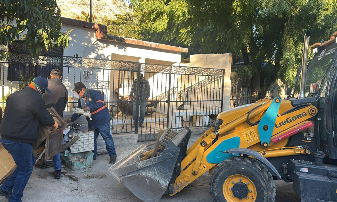 Ayuntamiento de Hermosillo retira ocho toneladas de cacharros en La Rinconada