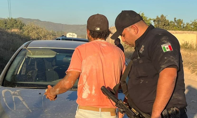 Someten a hombre al tratar de ahorcar a su hijo en la comisaría Miguel Alemán