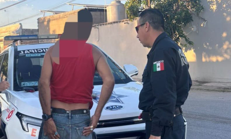 Amaga a su hija con quemarle la casa en la colonia La Cholla