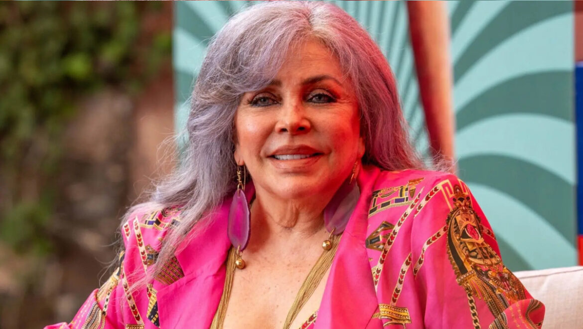 Desmienten emergencia médica de Verónica Castro tras someterse a revisiones de salud programadas