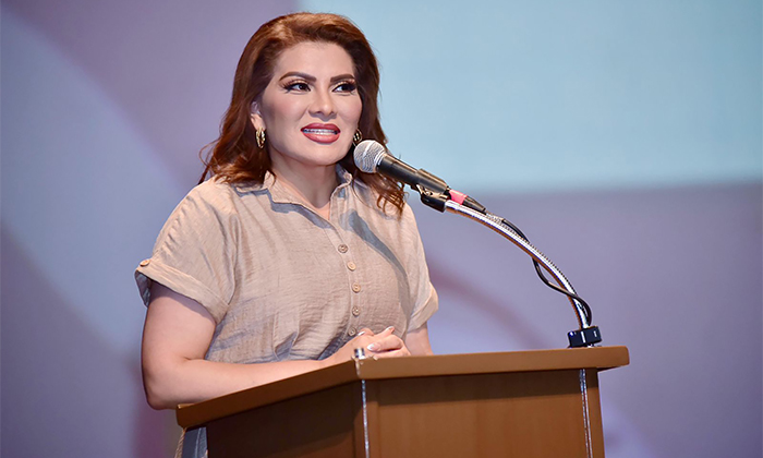 Resalta Lorenia Valles programa de conservación carretera