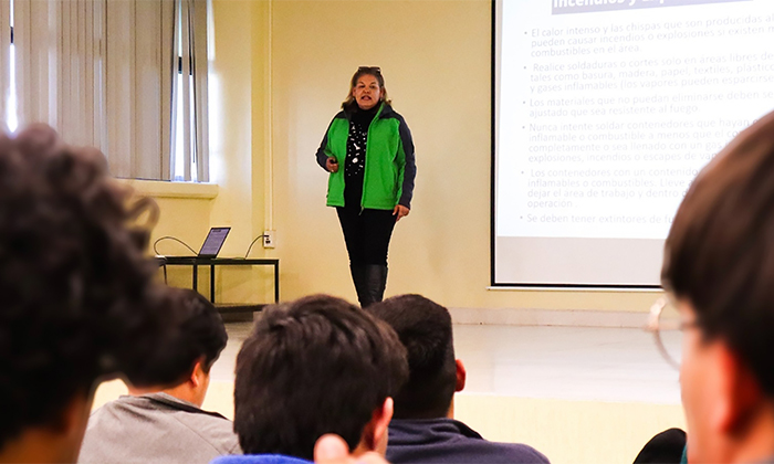 Ofrecen curso de seguridad a estudiantes de Mecatrónica en la Universidad Tecnológica de SLRC