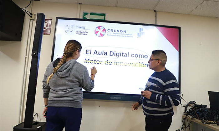 Fortalecen educación virtual con aula digital