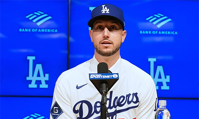 Kyle Tucker firma millonario contrato con Dodgers