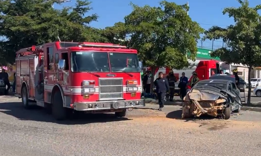 Protagoniza aparatoso choque en la colonia Miguel Hidalgo