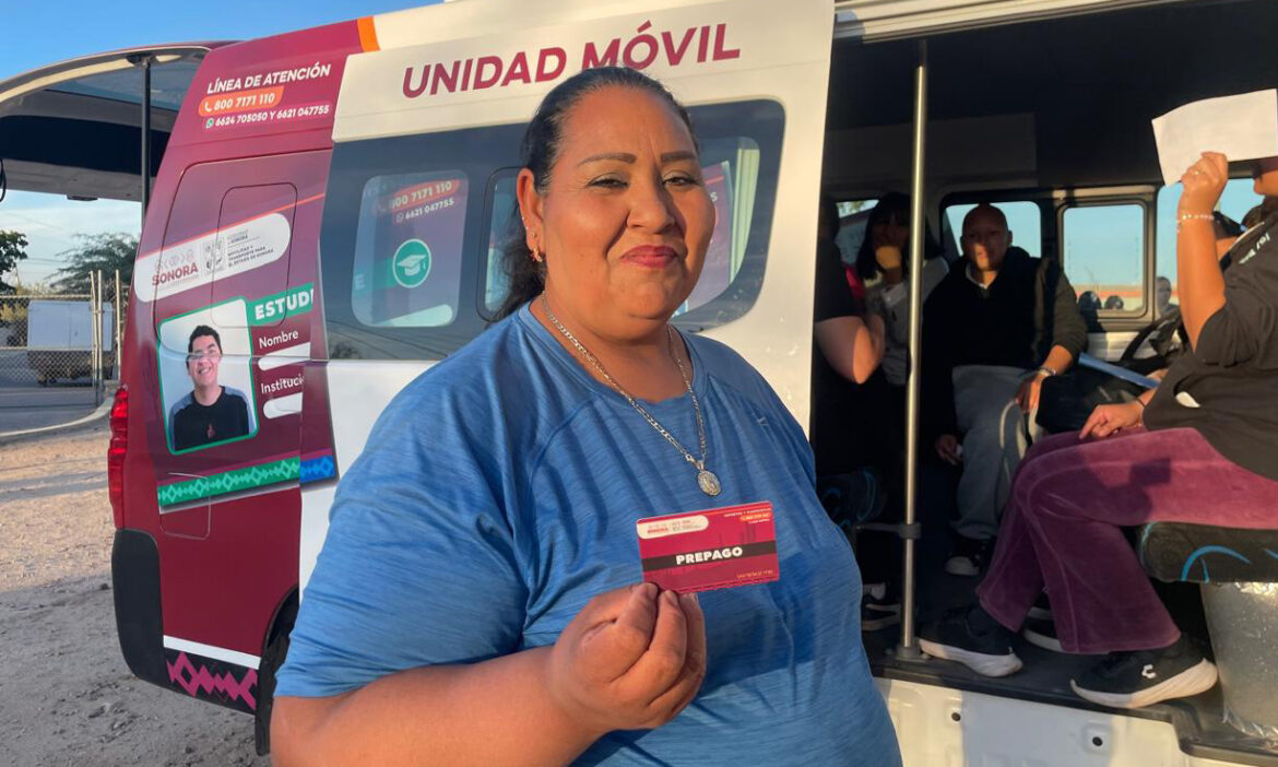 Avanza credencialización a usuarios del transporte