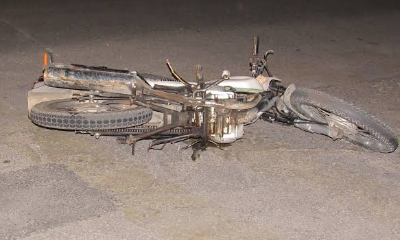 Se lesiona motociclista en accidente en Guaymas