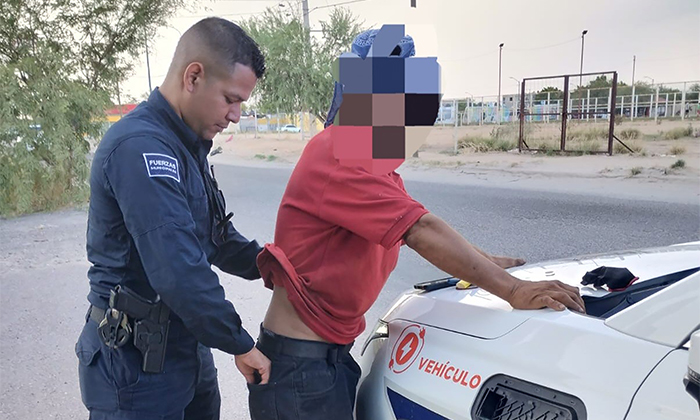 Atrapan a tres presuntos vendedores de “mota” en distintas colonias