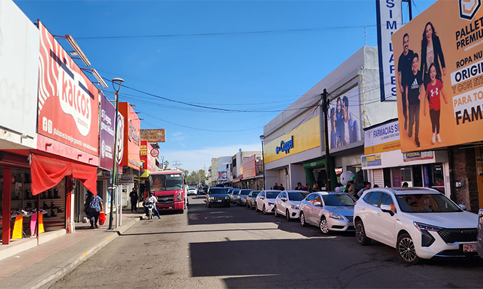 Retrasan rehabilitación de la calle Monterrey en el Centro de Hermosillo