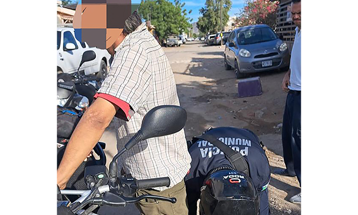 Cachetea a su mujer y lo aprehenden en la colonia Mártires de Cananea