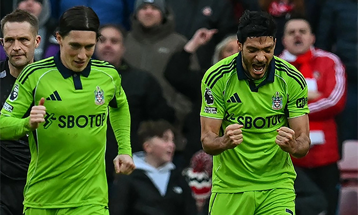 Raúl Jiménez anota doblete en triunfo del Fulham