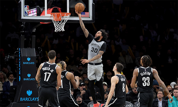 Doblega San Antonio a Nets de Brooklyn