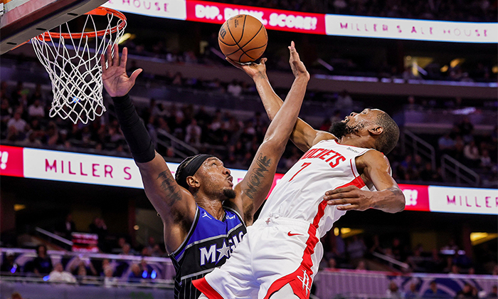 Rockets remonta y doblega a Orlando en su casa
