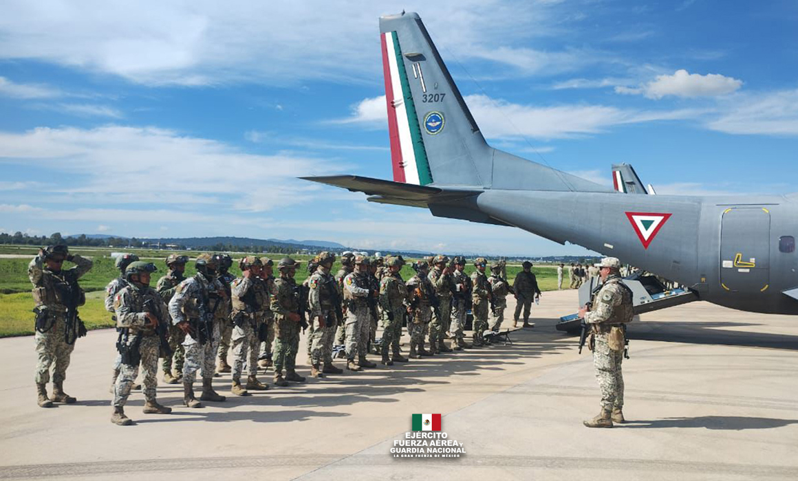 Refuerzan con militares rescate de mineros en Rosario