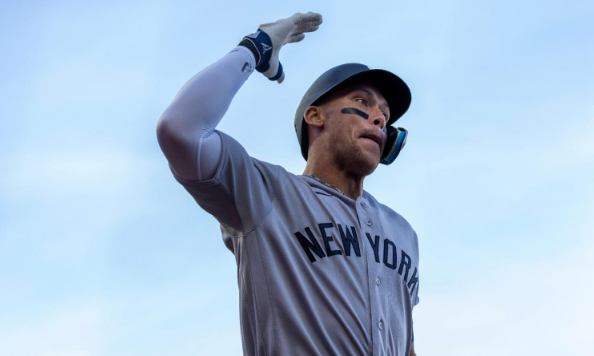 Yanquis “barre” a Gigantes por 3-1 durante el tercer juego de la serie